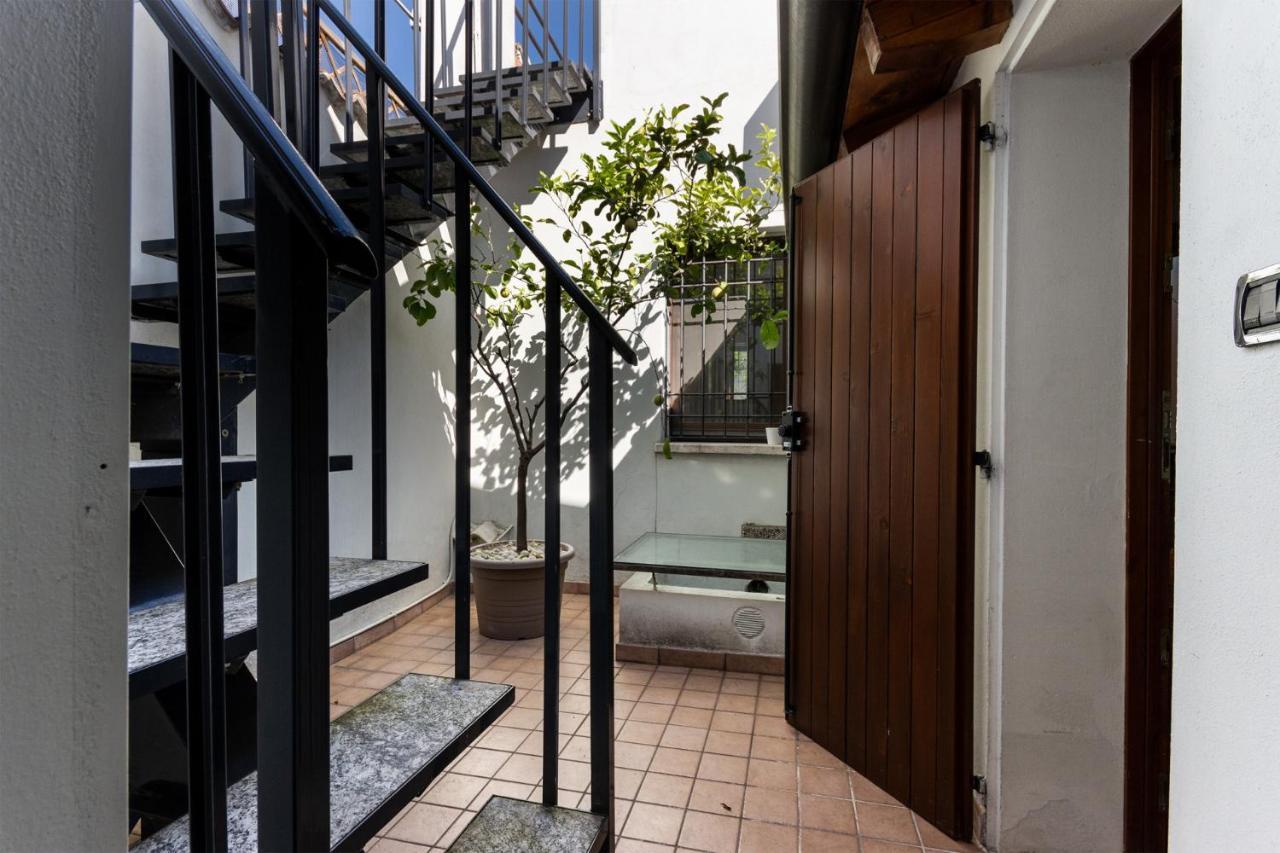 La Terrazza Apartment - Smart Holiday Мантуя Экстерьер фото